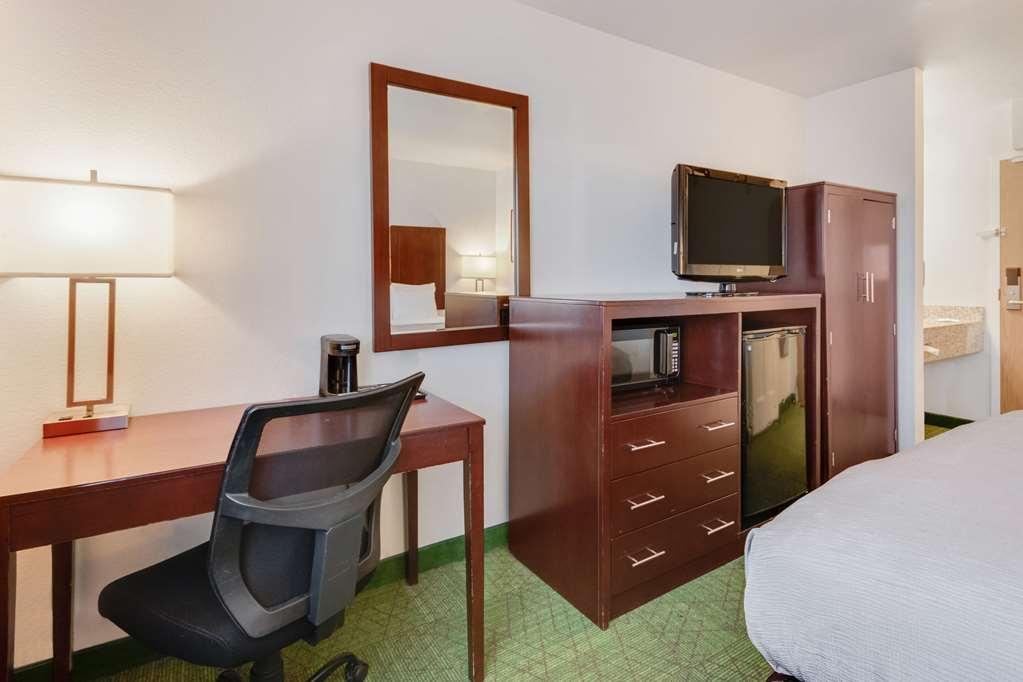 Quality Inn Belgrade Habitación foto