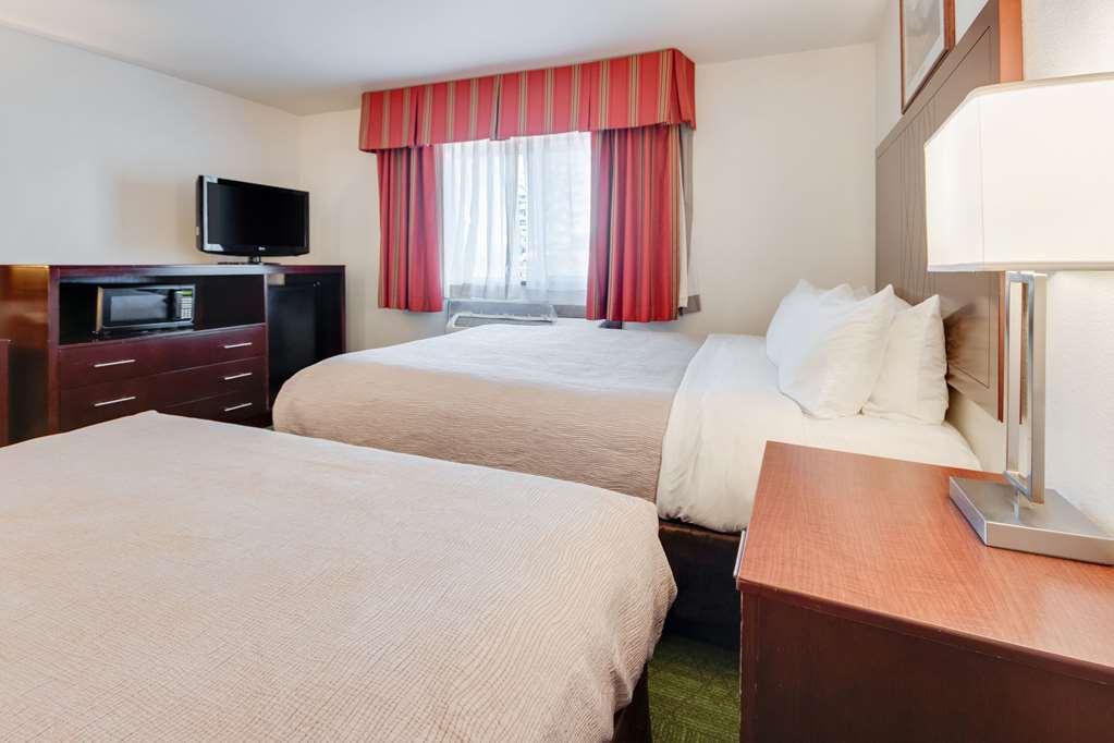 Quality Inn Belgrade Habitación foto